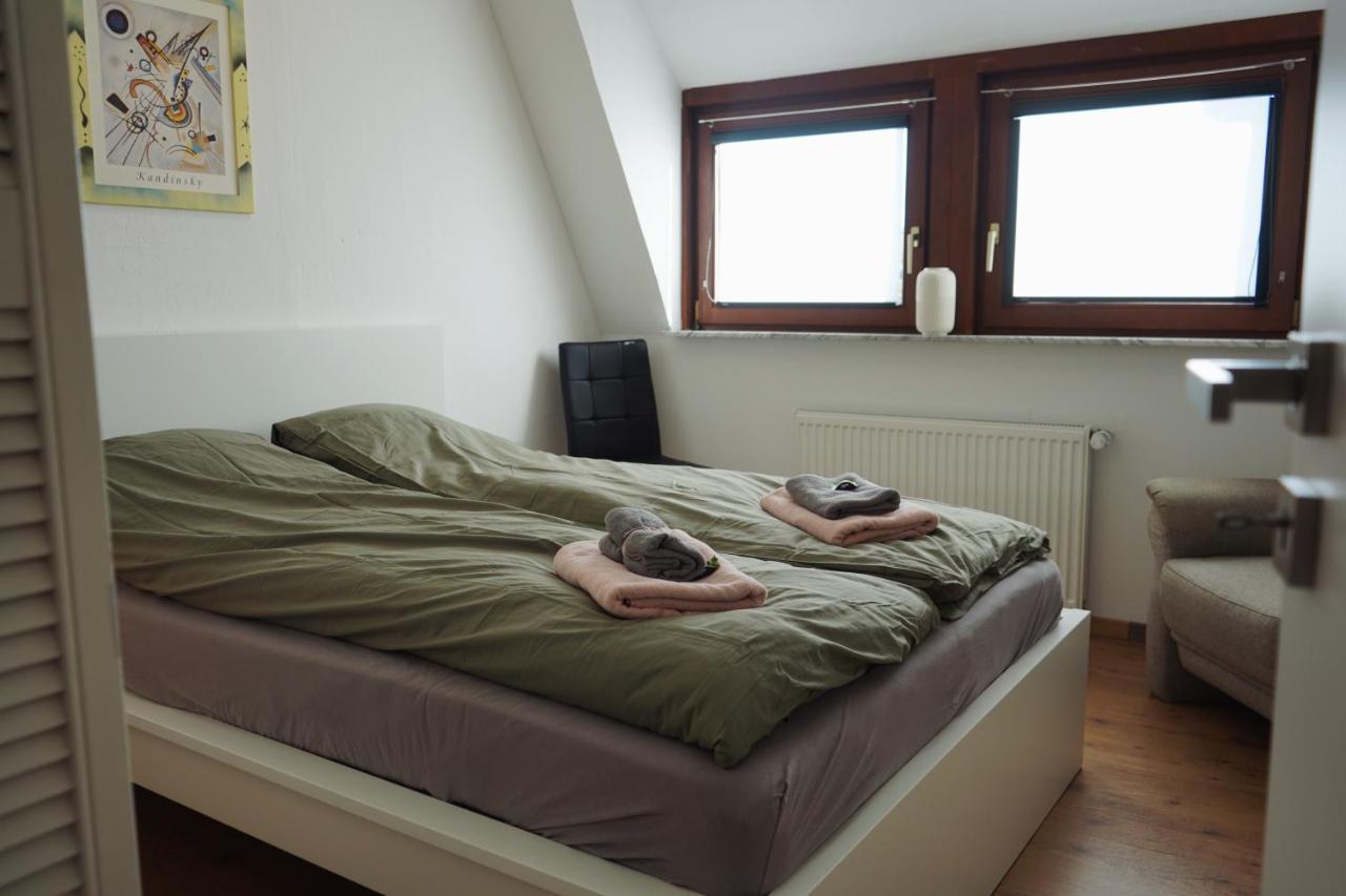 Unique: Geraeumig - Bhf-Nah - Parkplatz - Netflix Apartment Bremen Luaran gambar