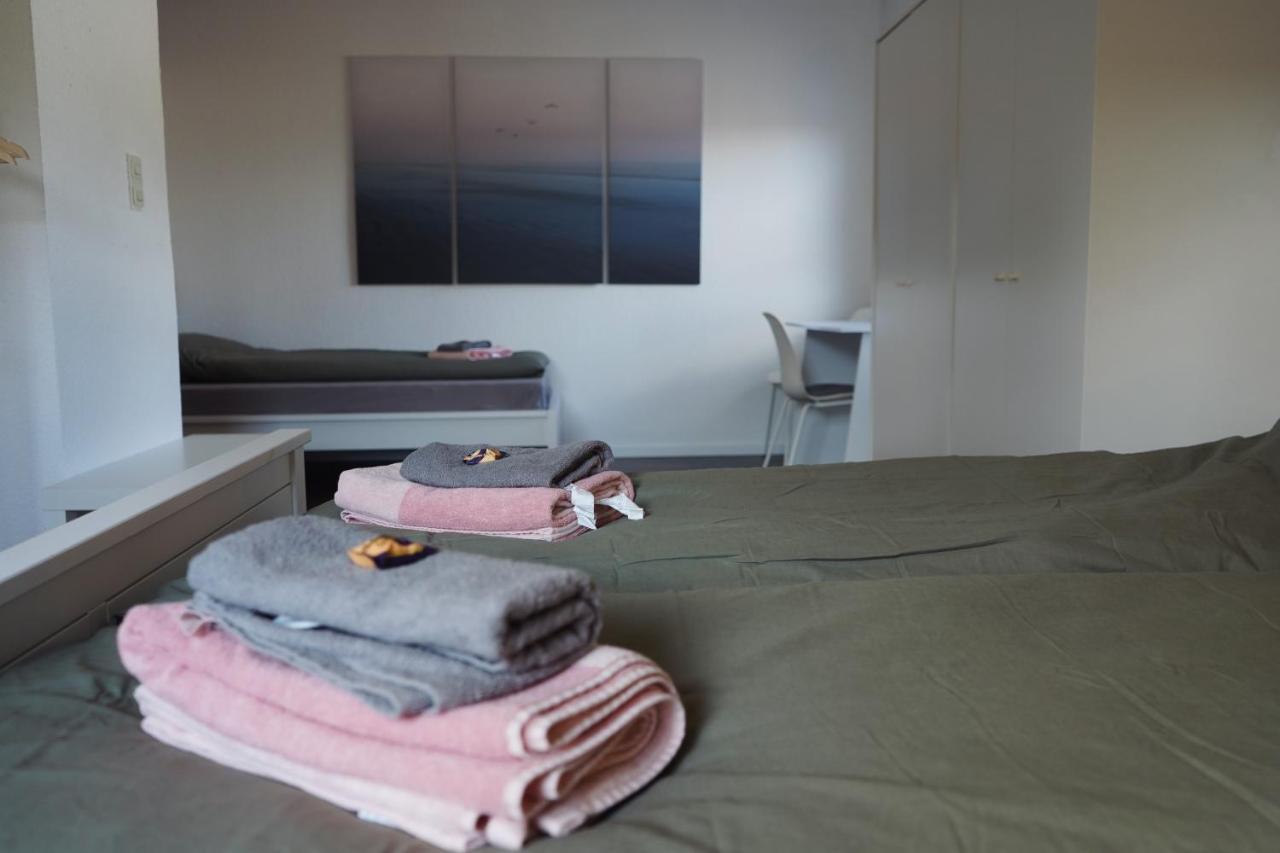 Unique: Geraeumig - Bhf-Nah - Parkplatz - Netflix Apartment Bremen Luaran gambar