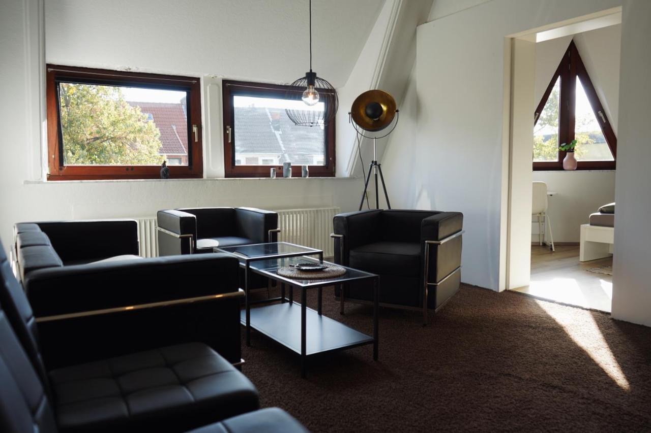Unique: Geraeumig - Bhf-Nah - Parkplatz - Netflix Apartment Bremen Luaran gambar
